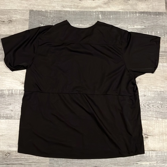 Carhartt Scrub Tops - Picture 5 of 5